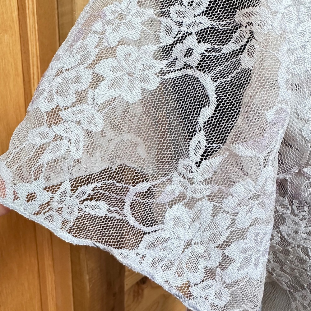 Lace Overlay Short Sleeve Top in Light Lavender - Picture 5 of 15